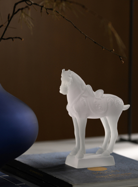 新样板间亭子烛台太湖石毛笔架磨砂马茶室书房装饰品