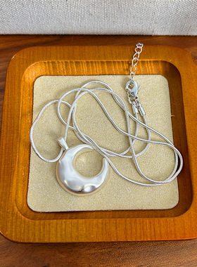 青岛出口复古拉丝月亮项链韩系小众设计日常高级感极简毛衣链