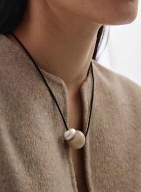 青岛出口新中式象牙果路路通项链小众简约设计感吊坠长款转运单珠