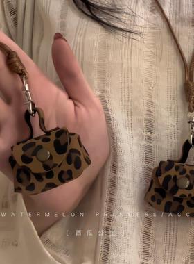 「豹纹小包」独特设计感项链女零钱包吊坠长款秋冬毛衣链皮绳挂饰