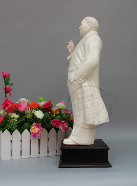 景德镇陶瓷 陶瓷雕塑工艺品  创意家居摆件 邓小平瓷像拿烟站像