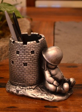 中国风创意复古大兵炮楼笔筒毕业同学个性生日礼品办公桌摆件饰品