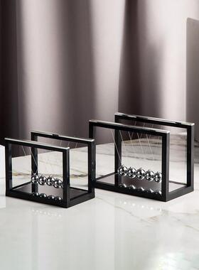 黑白几何框架牛顿摆物理能量传递碰撞平衡球模型赠送师生