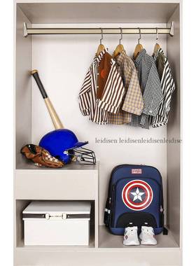 样板房衣帽间男孩儿童房衣柜服装夹克衬衫鞋帽子书包软装饰饰品