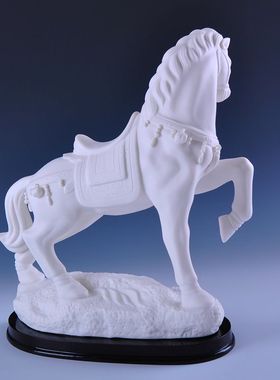 陶瓷马摆件工艺品办公室客厅招财白马家居饰品橱窗酒柜书房装饰品