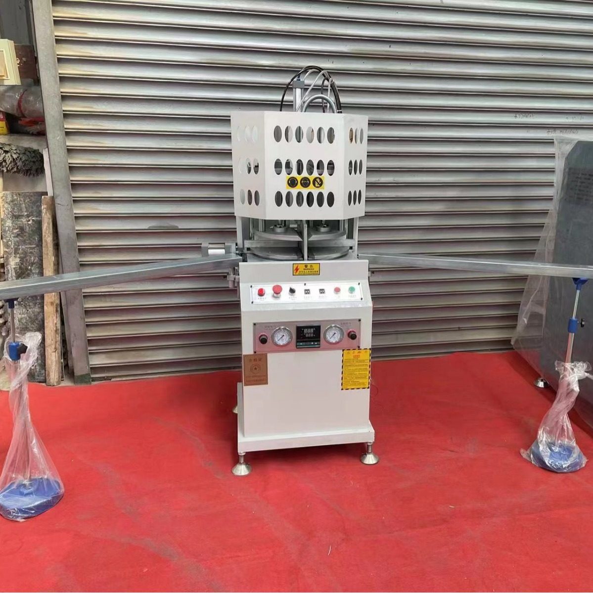 塑钢门窗设备焊接机单头焊接机 铝塑型材设备 PVC任意角单头焊机,淘宝优惠券,粉丝福利购,淘宝优惠卷