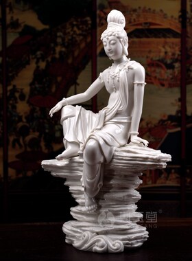 戴玉堂陶瓷摆件《坐岩自在水月观音》林建平德化菩萨像家居艺术品
