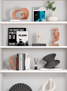 现代时尚高级感小众摆件客厅玄关酒柜软装饰品雕塑艺术品人物摆设