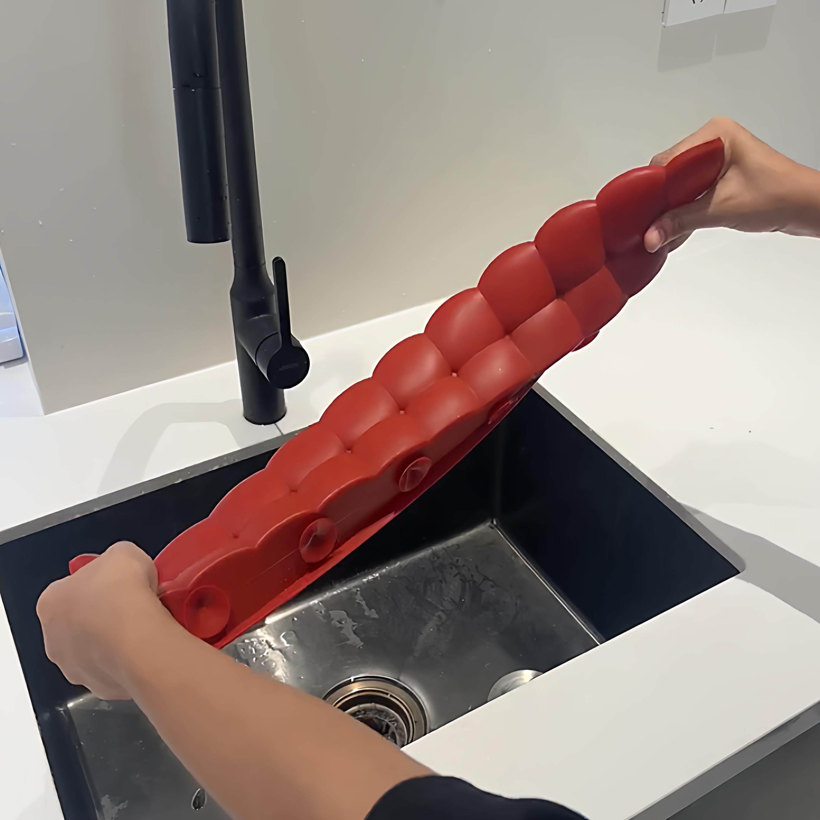 日系洗碗槽挡水板硅胶吸盘式防溅水卫生间洗漱台洗脸盆边缘挡水条,淘宝优惠券,粉丝福利购,淘宝优惠卷