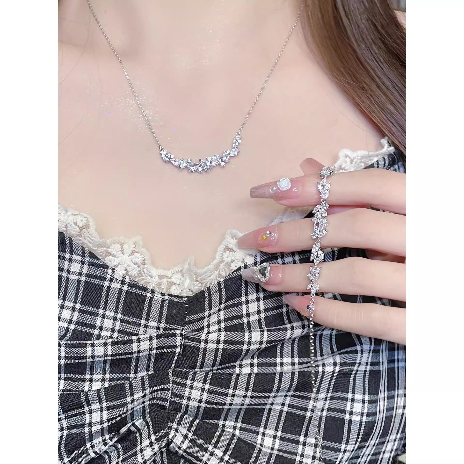 「紫藤花」朋友礼物手链女轻奢小众精致高级感送女友闺蜜生日礼物,淘宝优惠券,粉丝福利购,淘宝优惠卷