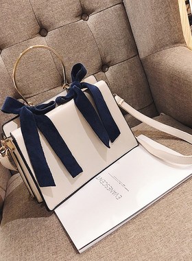 样板房包包摆件女士衣帽间衣柜橱窗软装饰品全屋定制展厅陈列道具