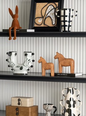 高端小众客厅电视墙柜书柜饰品法式奶油风格酒柜软装饰