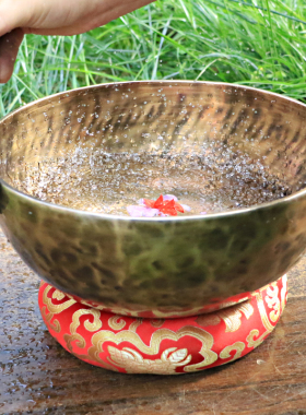 尼泊尔手工颂钵桑塔钵满月钵西藏佛音碗瑜伽冥想静心乐器音钵铜磬