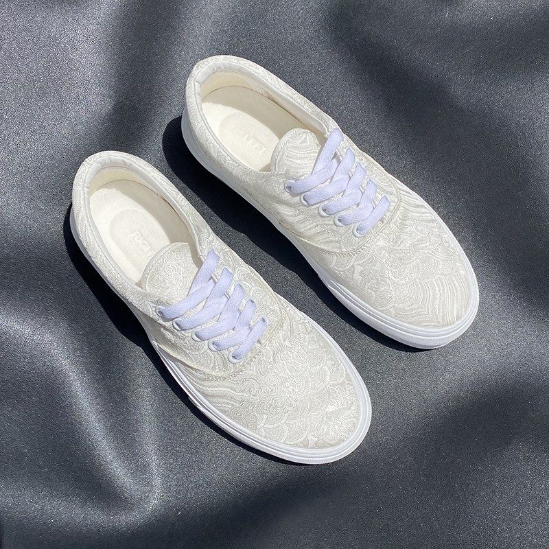 2025夏季新款大码男鞋4748滑板鞋男情侣鞋子男帆布鞋男款白色单鞋,淘宝优惠券,粉丝福利购,淘宝优惠卷