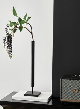 侘寂风黑色高级感玄关装饰摆件极简花瓶铁艺桌面艺术插花器