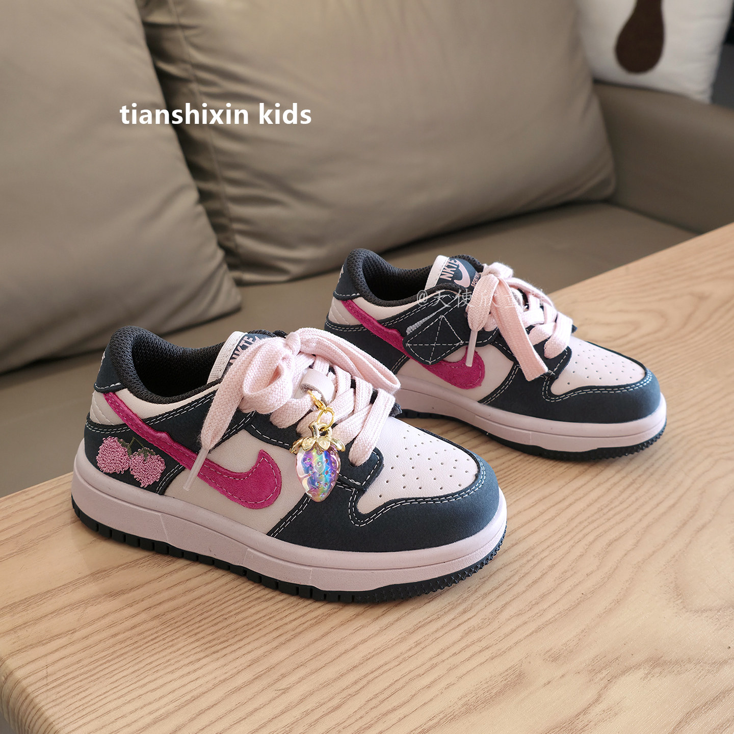 樱桃粉女童鞋子春秋款2026新款儿童板鞋低帮真皮休闲鞋亲子运动鞋,淘宝优惠券,粉丝福利购,淘宝优惠卷