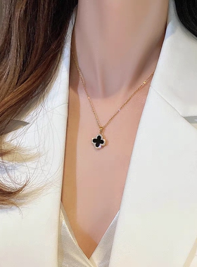 双面四叶草项链女新款轻奢简约锁骨链小众设计双面黑白气质