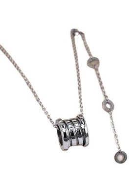 弹簧钛钢时尚个性项链吊坠气质锁骨链经I典百搭T恤链小众设计颈链