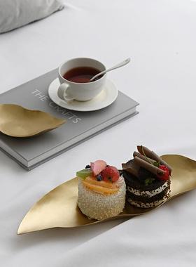 现代简约手作树叶黄铜托盘果盘摆件北欧样板间酒店客厅茶几装饰品