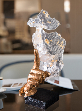 创意现代简约沉默是n金摆件复古雕塑办公室客厅艺术品办公桌装饰