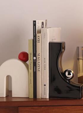 现代中古异形几何书档摆件家居饰品高级感多巴胺酒柜书房桌面装饰