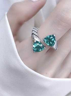 精致高级感欧美复古重工祖母绿戒指环女开口锆石T小众设计锆石百