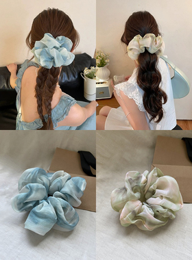 水墨彩色晕染大肠发圈
