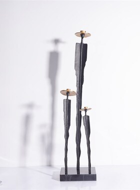 现代简约新中式金属人物组合摆件样板间茶几创意带帽高脚雕塑