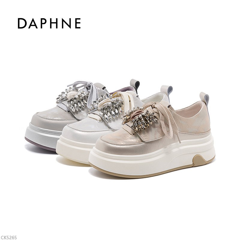 Daphne/达芙妮女鞋休闲板鞋2026春季新款时尚水钻百搭增高小白鞋,淘宝优惠券,粉丝福利购,淘宝优惠卷