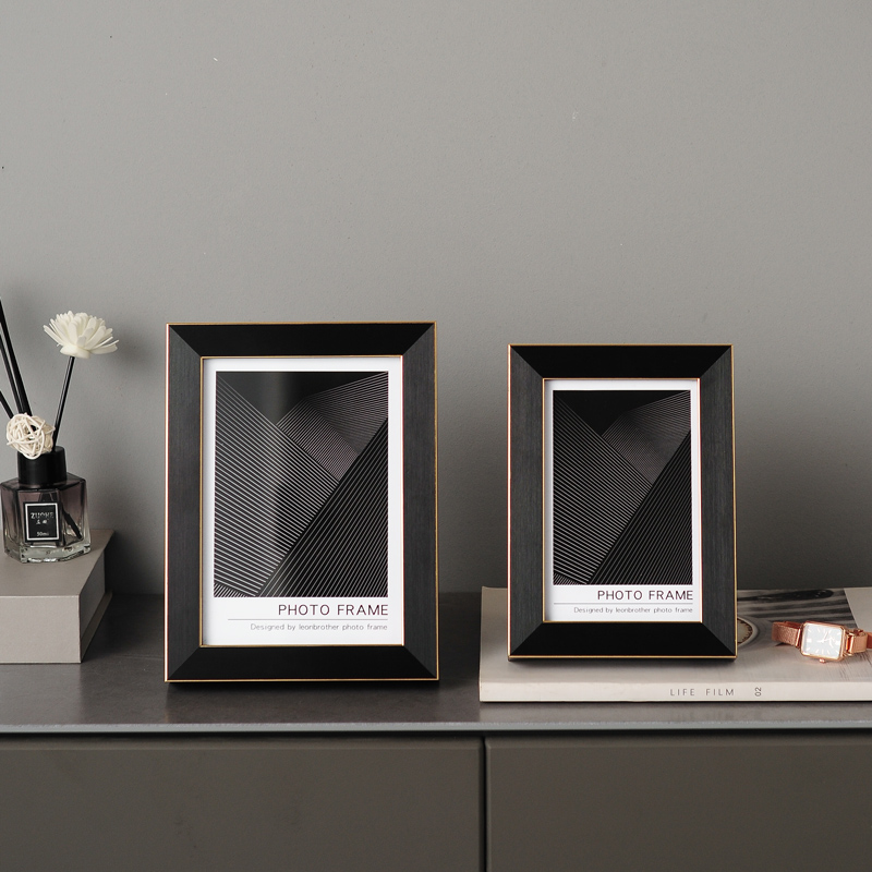 现代创意简约相框摆台6 7 10寸定制洗照片像框金属W实木婚纱照摆 - 图1