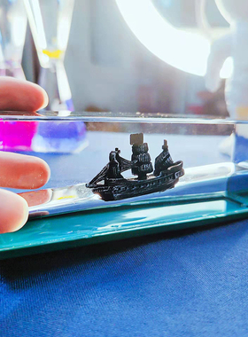 邮轮流体漂流瓶游轮车载汽车摆件轮船游体泰坦尼克号不会翻的小船