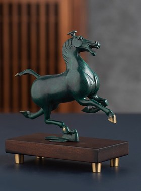 黄铜仿古青铜器马踏飞燕中式摆件家居客厅玄关办公室高档摆件礼品