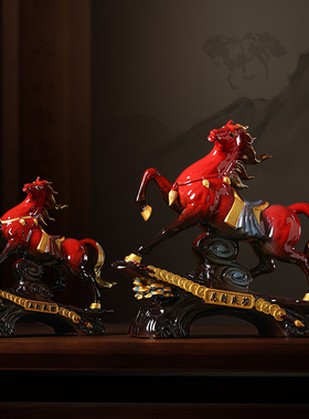 马红色陶瓷马到成功生肖马客厅酒柜办公室桌面工艺品业礼品