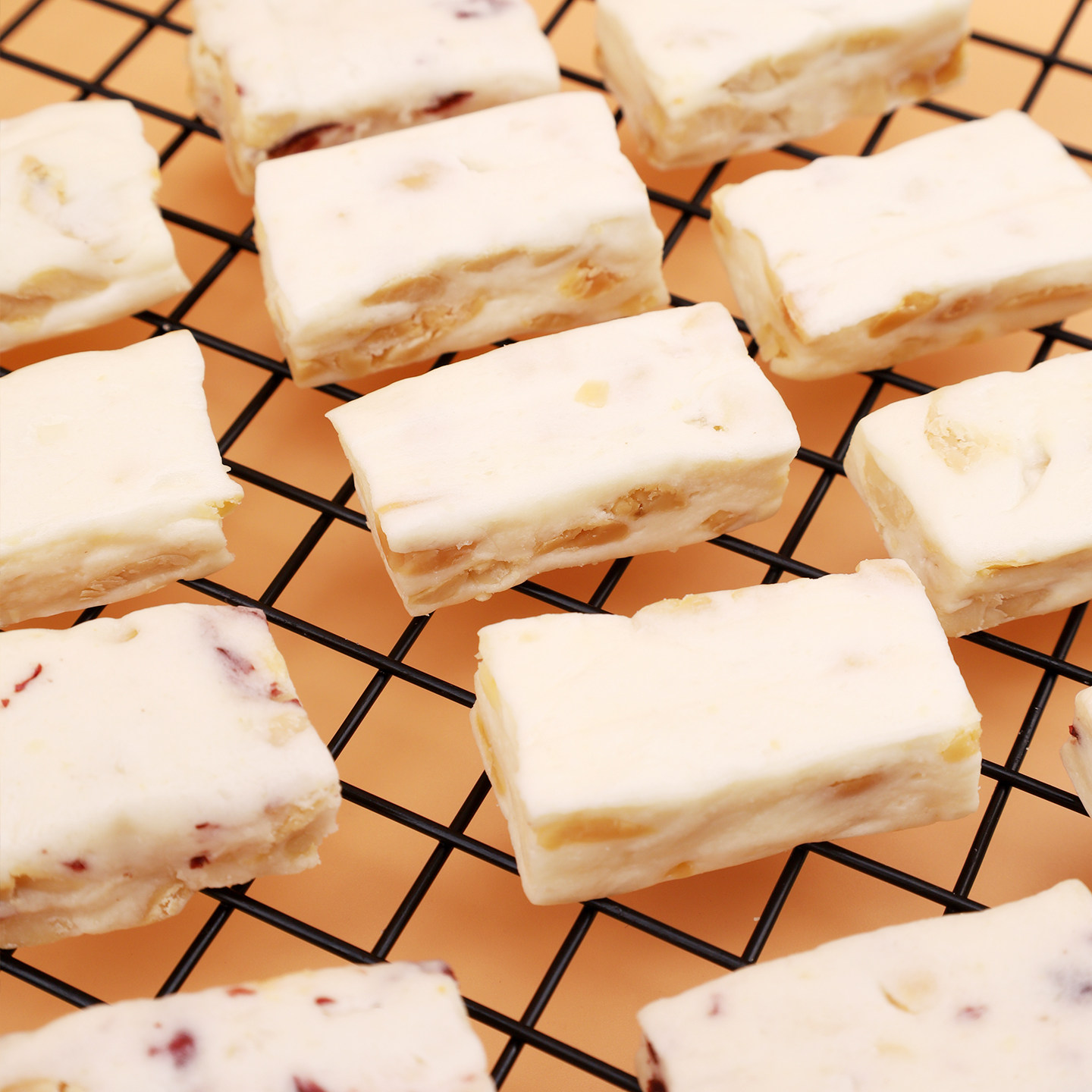 金冠阿曼达蔓越莓花生牛轧糖散装批发结婚喜糖果软奶糖小零食散装,淘宝优惠券,粉丝福利购,淘宝优惠卷