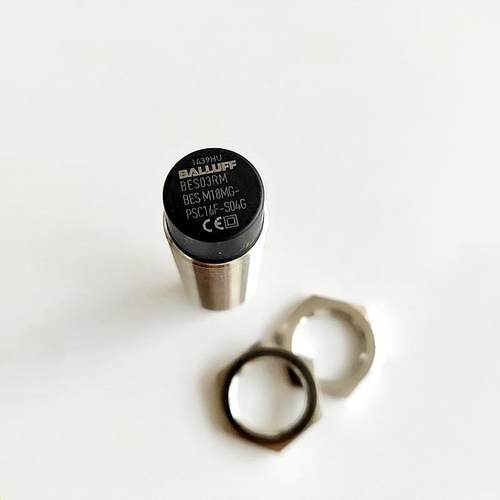 巴鲁夫接近开关BESM18MG-PSC16F-S04G插头接口型4线PNP常开 - 图3