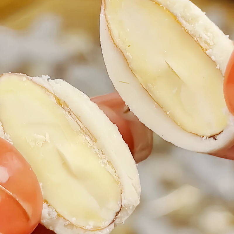 新疆酸奶裹巴旦木奶酪夹心杏仁牛奶球坚果网红休闲零食新疆零食,淘宝优惠券,粉丝福利购,淘宝优惠卷