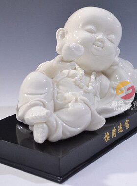 白瓷招财进宝小沙弥小和尚家居办公礼品创意工艺品可爱摆件
