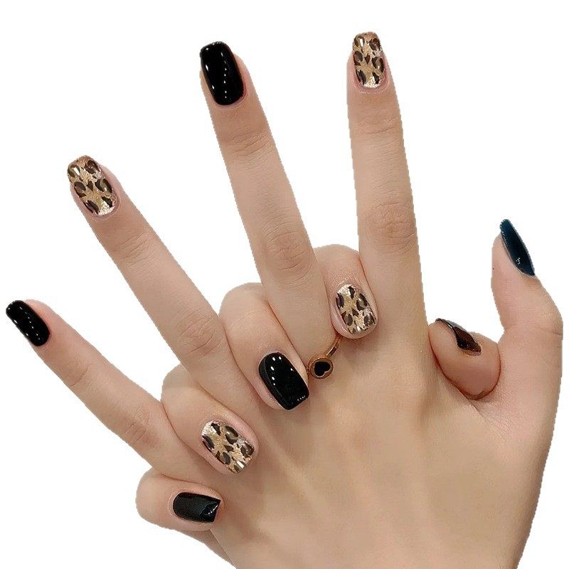 甜酷豹纹美甲假指甲片法式辣妹短款高级感显白可拆卸穿戴甲片10片,淘宝优惠券,粉丝福利购,淘宝优惠卷