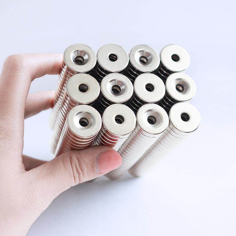 工厂直供沙发定位装置圆形M5沉孔强力磁铁20*5强磁镀镍现货直发,淘宝优惠券,粉丝福利购,淘宝优惠卷