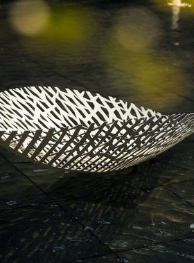 不锈钢镂空叶子雕塑售楼部户外园林小区水景镜面树叶摆件装饰美陈