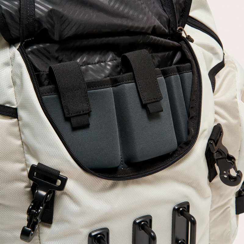 Oakley backpack outdoor simple large capacity men's and women's backpack 92060A