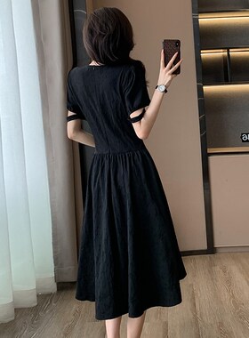 黑色泡泡袖方领系带高腰不规则蓬蓬连衣裙春夏甜酷百搭甜美裙子