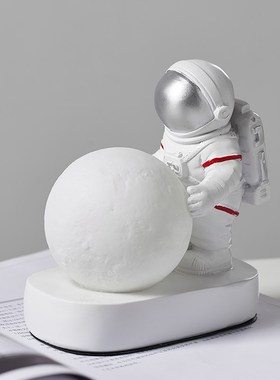 北欧创意宇航员摆件卧室儿童房间桌面装饰太空人男生男孩生日礼物
