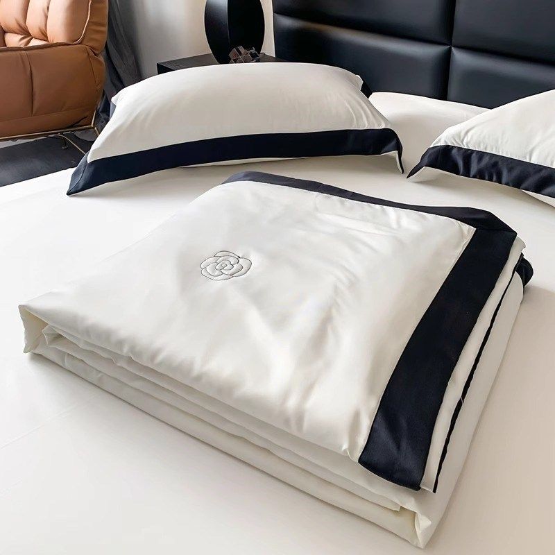 夏季凉感冰丝夏凉被四件套春秋薄款高级感空调被夏被子宿舍可机洗,淘宝优惠券,粉丝福利购,淘宝优惠卷