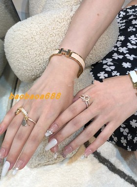 木子h字母重工钛钢高质量珐琅花纹童趣手镯黑武士男女情侣手镯