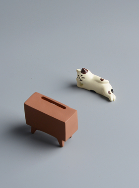 可爱日式猫咪摆件杂货桌面办公室迷你治愈系可以放电脑屏幕上车载