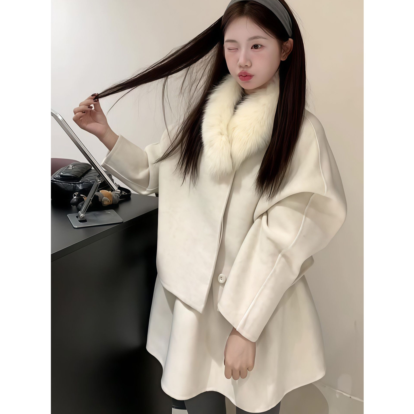 轻奢毛呢外套+显瘦半身裙两件套女宽松短款毛领白色a字裙子两件套,淘宝优惠券,粉丝福利购,淘宝优惠卷