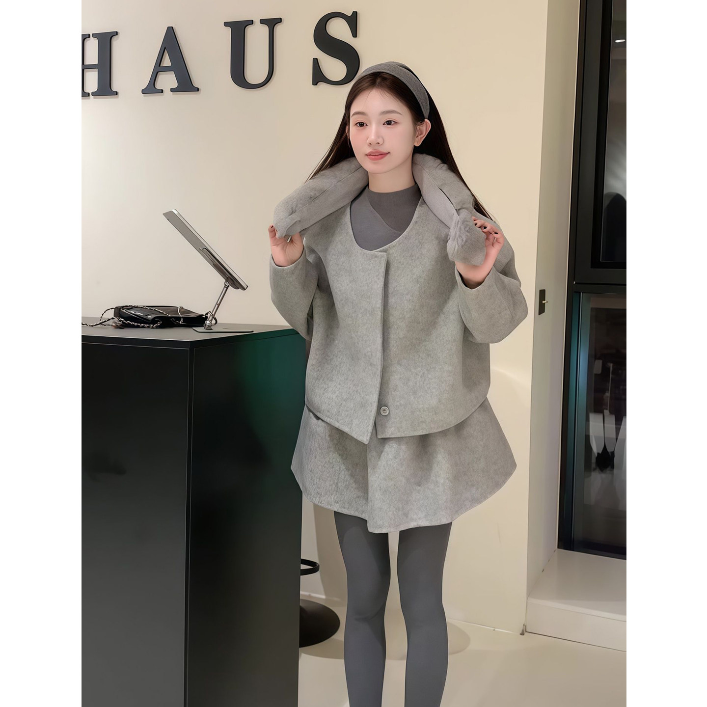 小香风灰色时髦毛毛领长袖短款毛呢外套女高级感a字伞型裙子套装,淘宝优惠券,粉丝福利购,淘宝优惠卷