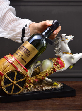 家居饰品轻奢高档创意家用摆件红酒架酒柜装饰品马简约现代家用