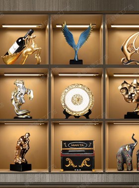 客厅摆件高端大气上档次现v代轻奢高档酒柜装饰品摆设餐边柜工艺